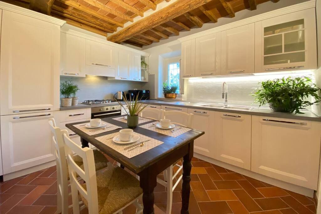 Viaggiare Smart Wi-fi, Tv Hd, Spazio Di Lavoro, Parcheggio Gratuito Nella Struttura, Holiday home *