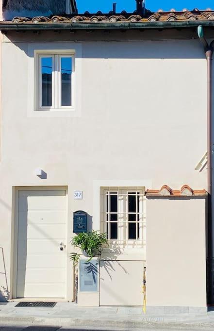 Holiday home Viaggiare Smart Wi-fi, Tv Hd, Spazio Di Lavoro, Parcheggio Gratuito Nella Struttura, Capannori