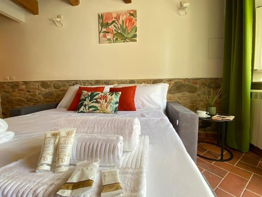 Viaggiare Smart Wi-fi, Tv Hd, Spazio Di Lavoro, Parcheggio Gratuito Nella Struttura, * Capannori